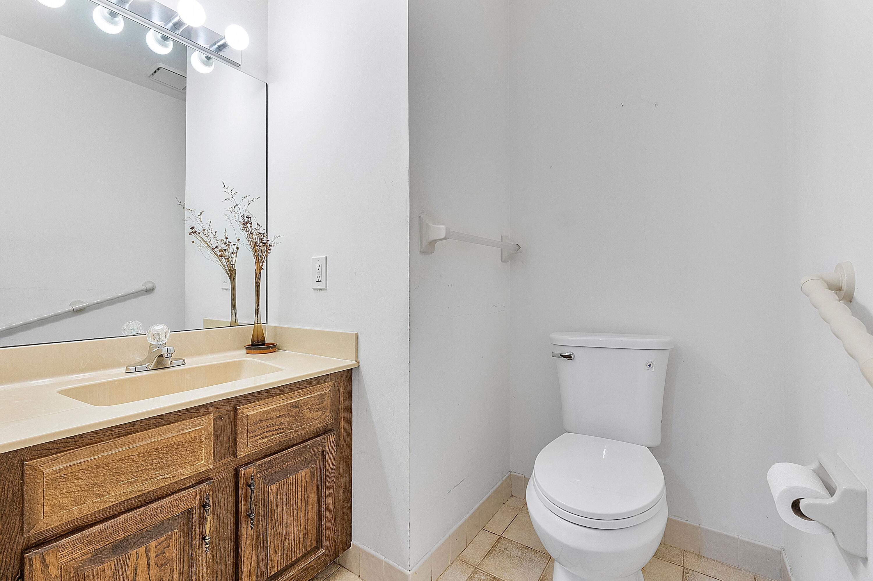 2684 Northwest 27th Terrace Boca Raton, FL 33434 - Photo 27 of 42 HALF BA RM