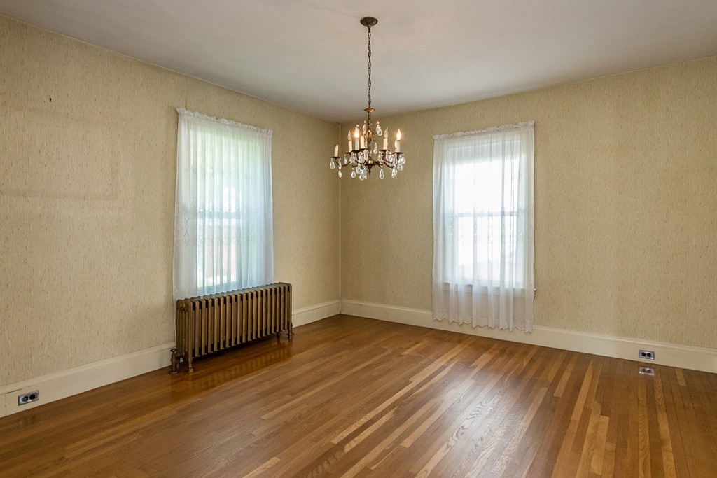 110 Riverside Street Watertown, MA 02472 - Photo 11 of 26 Gallery Image 11