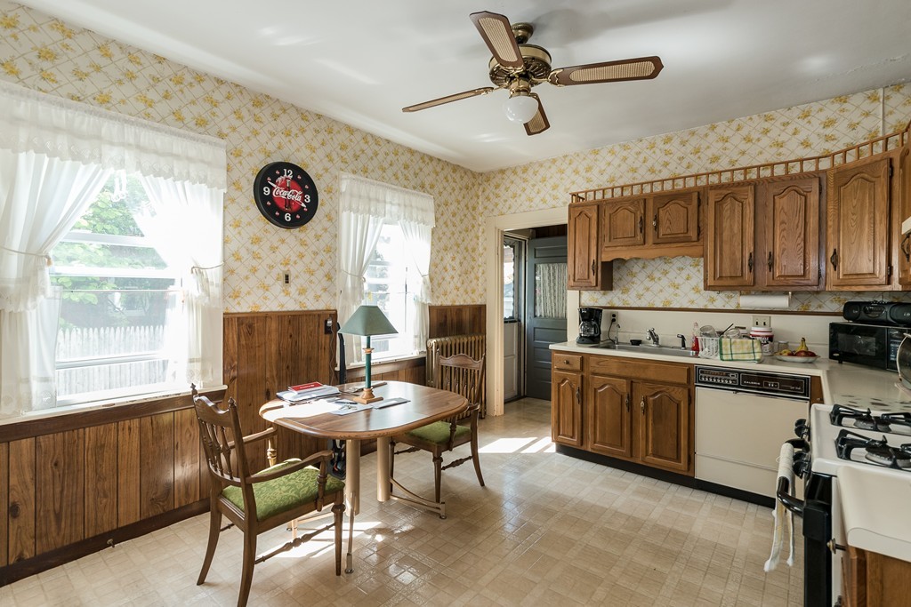110 Riverside Street Watertown, MA 02472 - Photo 13 of 26 Gallery Image 13