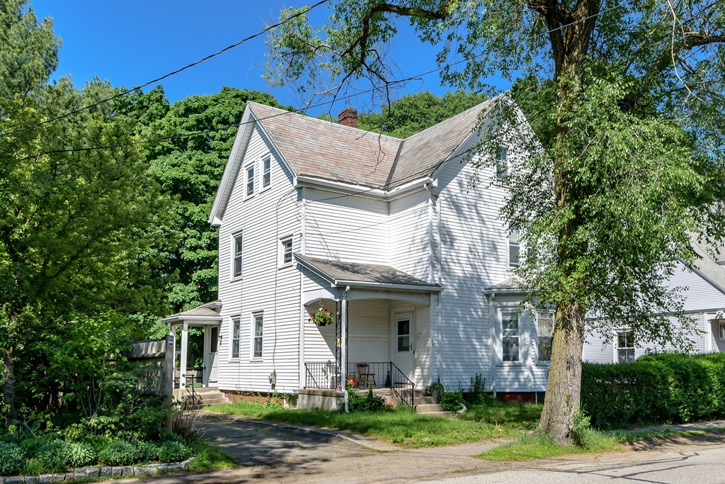 110 Riverside Street Watertown, MA 02472 - Photo 2 of 26 Gallery Image 2