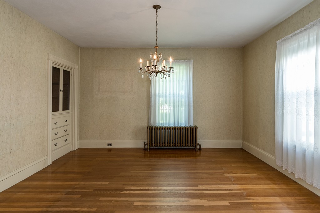 110 Riverside Street Watertown, MA 02472 - Photo 10 of 26 Gallery Image 10