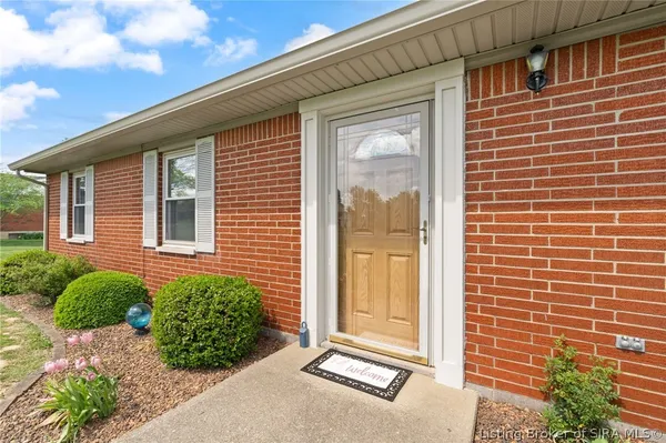 $239,900 | 28 North Hollye Drive, Corydon, IN 47112