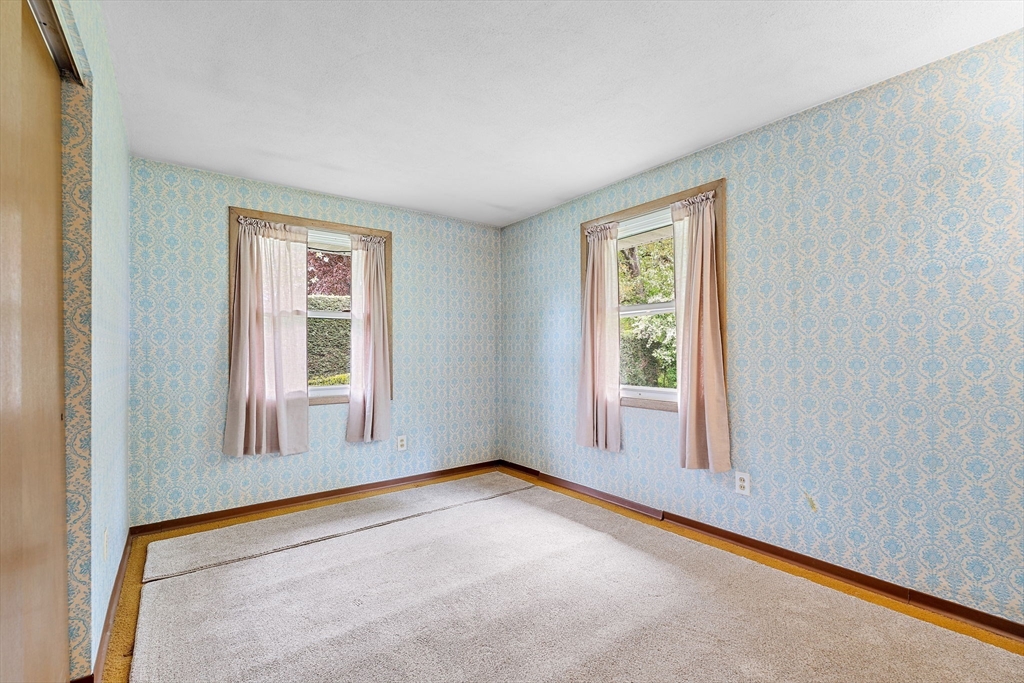 29 Temi Road Hudson, MA 01749 - Photo 14 of 36