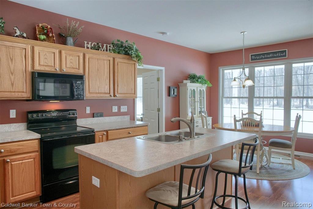 10227 White Road Linden, MI 48451 - Photo 11 of 43