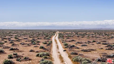 $2,240,000 | 0 Section 22 Township 32e Range 40e, Boron, CA 93516