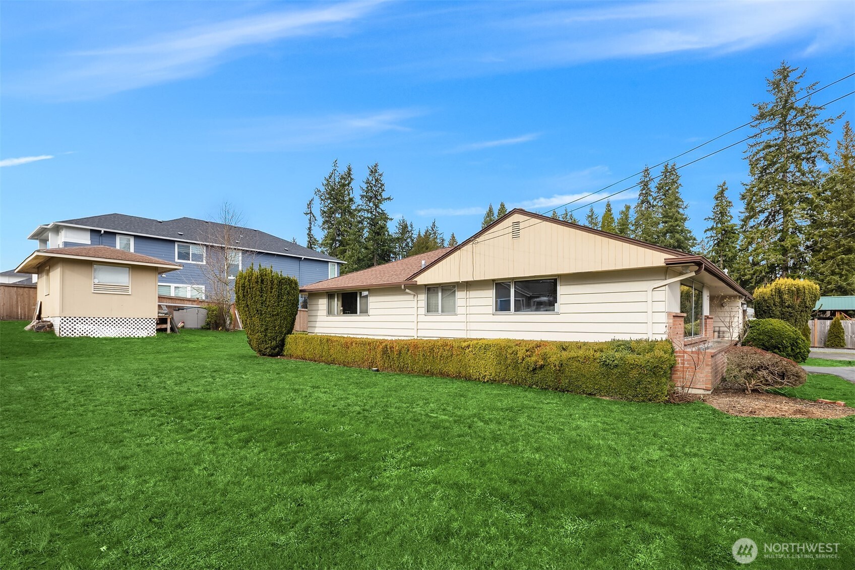 15928 56th Avenue West Edmonds, WA 98026 - Photo 4 of 19