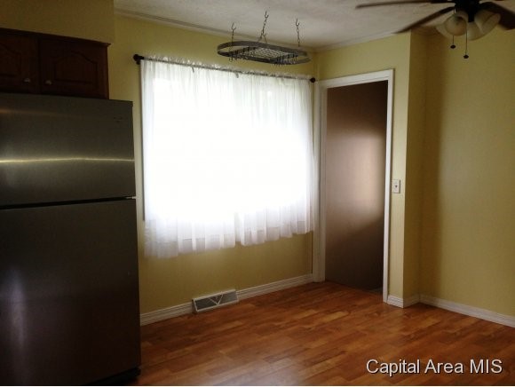 2073 Scarbrough Road Springfield, IL 62702 - Photo 7 of 24