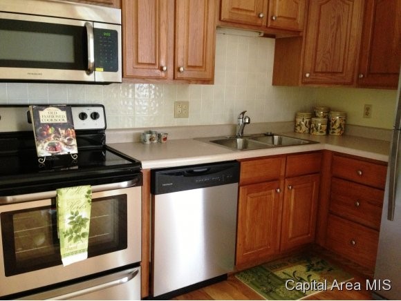 2073 Scarbrough Road Springfield, IL 62702 - Photo 8 of 24