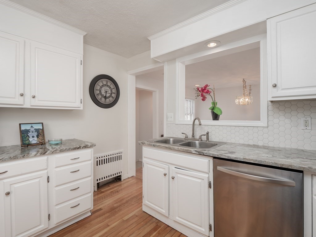 60 Hood Road Tewksbury, MA 01876 - Photo 12 of 37 Gallery Image 12