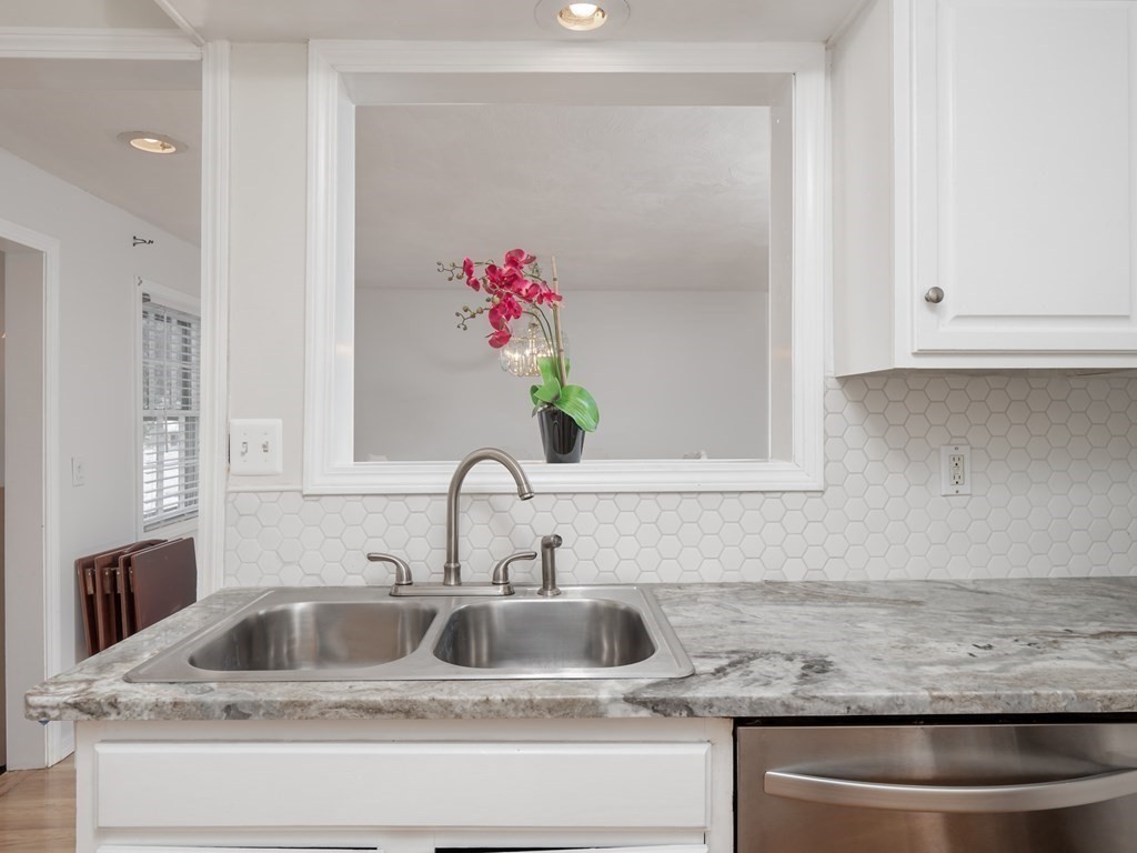 60 Hood Road Tewksbury, MA 01876 - Photo 13 of 37 Gallery Image 13