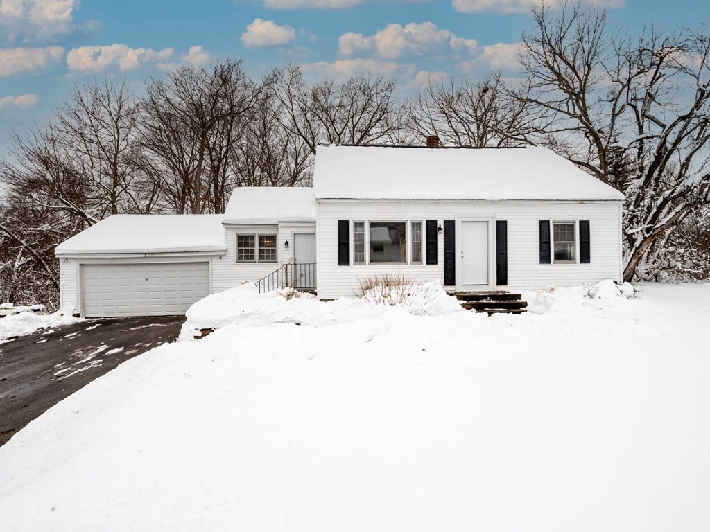 60 Hood Road Tewksbury, MA 01876 - Photo 2 of 37 Gallery Image 2