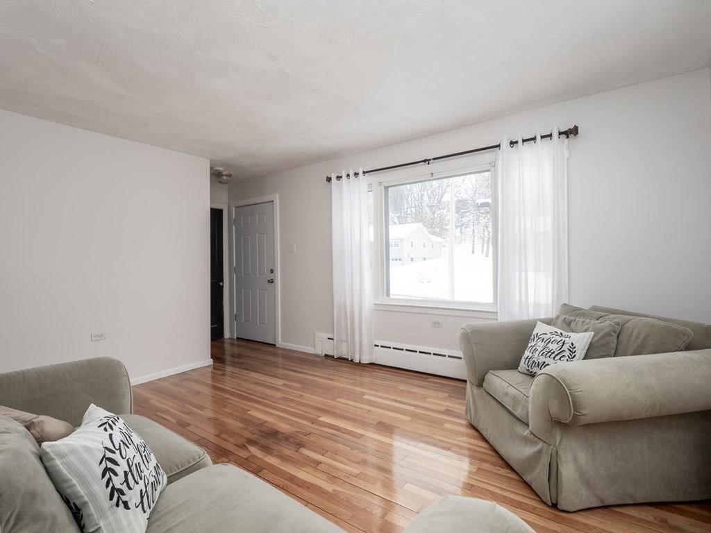 60 Hood Road Tewksbury, MA 01876 - Photo 5 of 37 Gallery Image 5