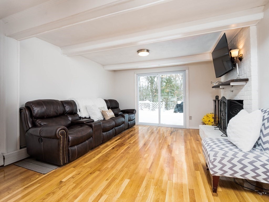 60 Hood Road Tewksbury, MA 01876 - Photo 8 of 37 Gallery Image 8