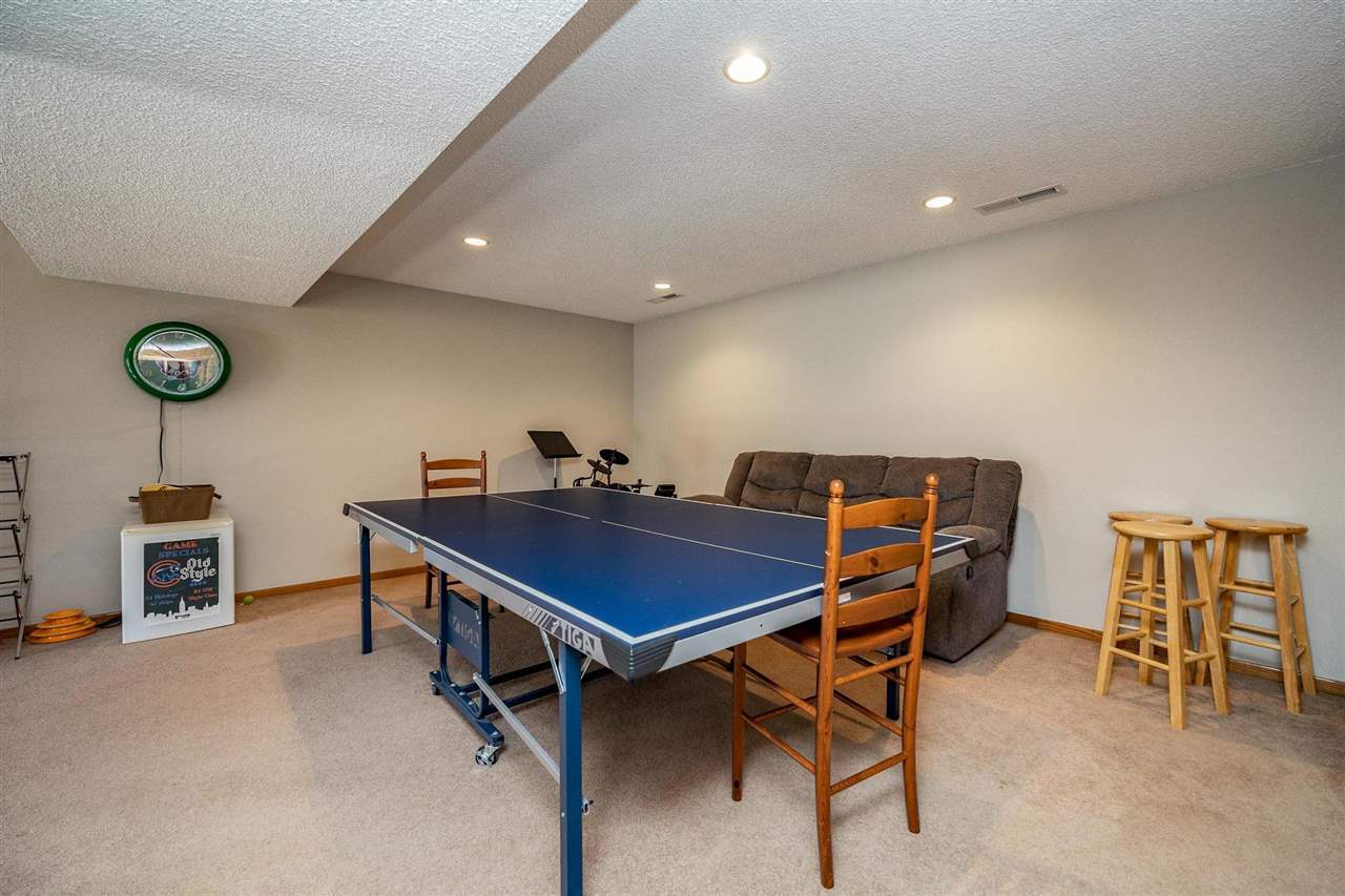 1900 Holiday Road Coralville, IA 52241 - Photo 26 of 34 Gallery Image 26