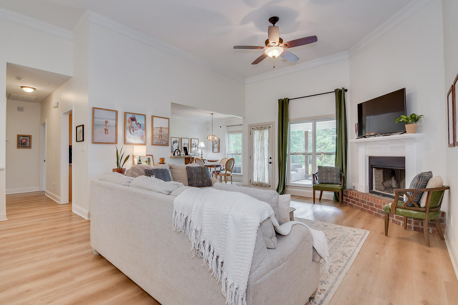 211 Olmstead Lane Appling, GA 30802 - Photo 6 of 37 Living Room