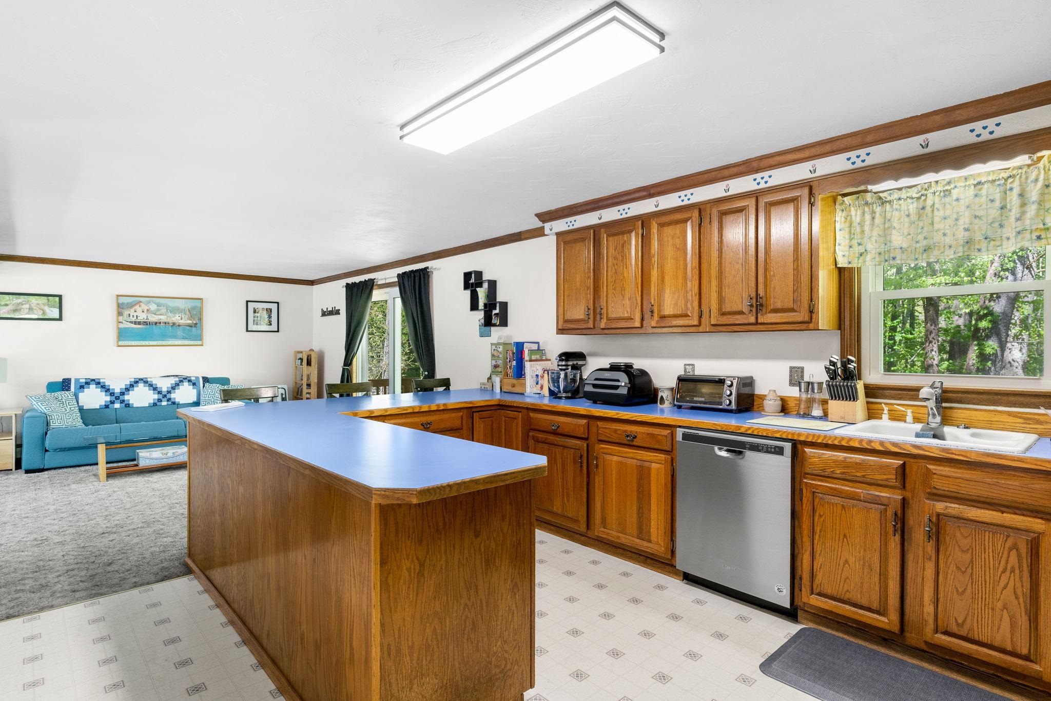13 Hickory Road Hampstead, NH 03841 - Photo 14 of 32