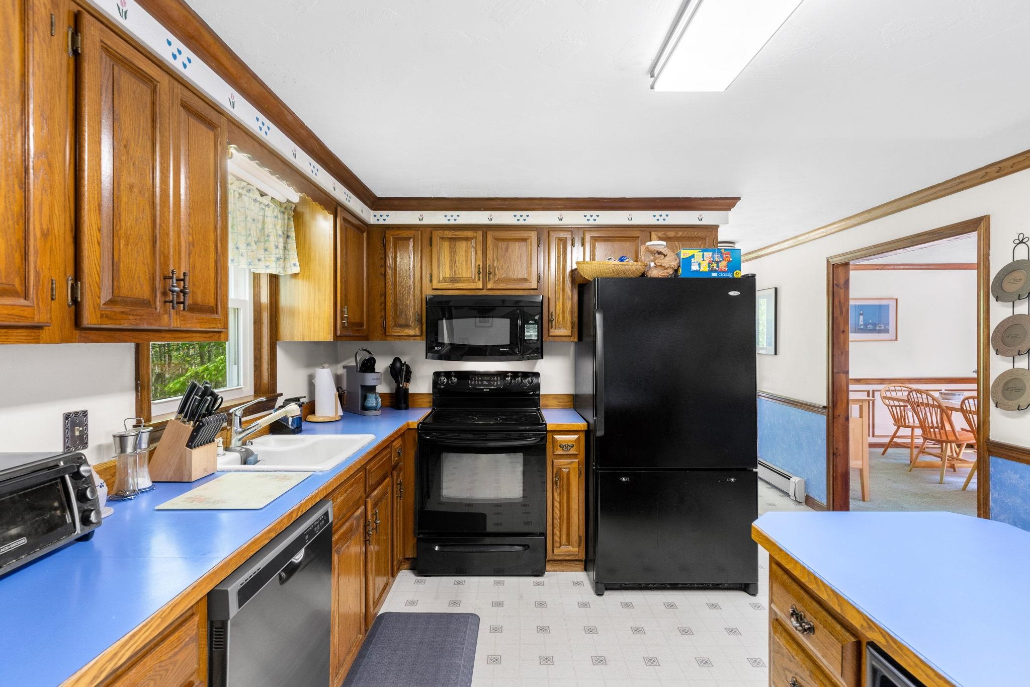 13 Hickory Road Hampstead, NH 03841 - Photo 15 of 32