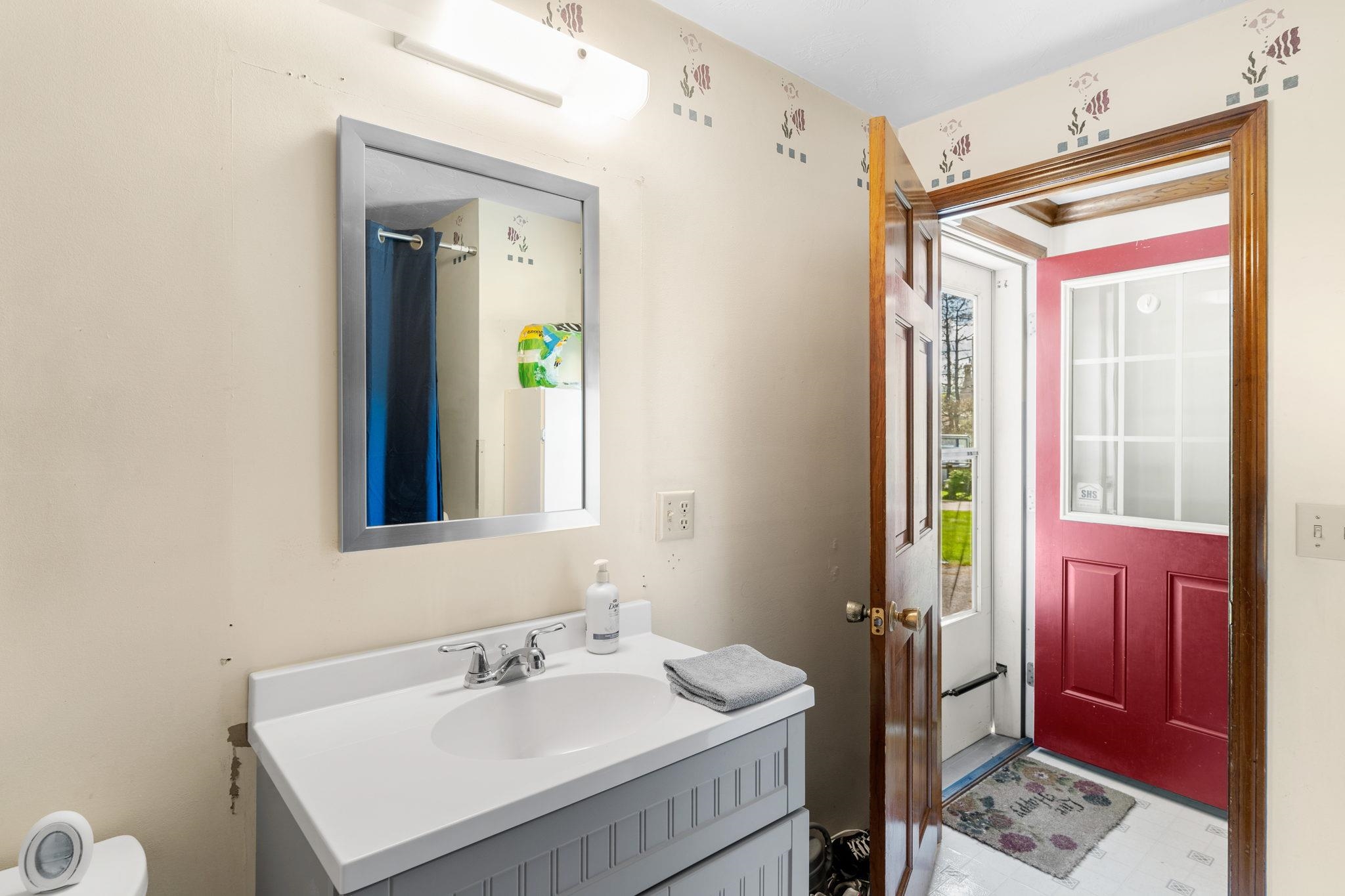 13 Hickory Road Hampstead, NH 03841 - Photo 20 of 32