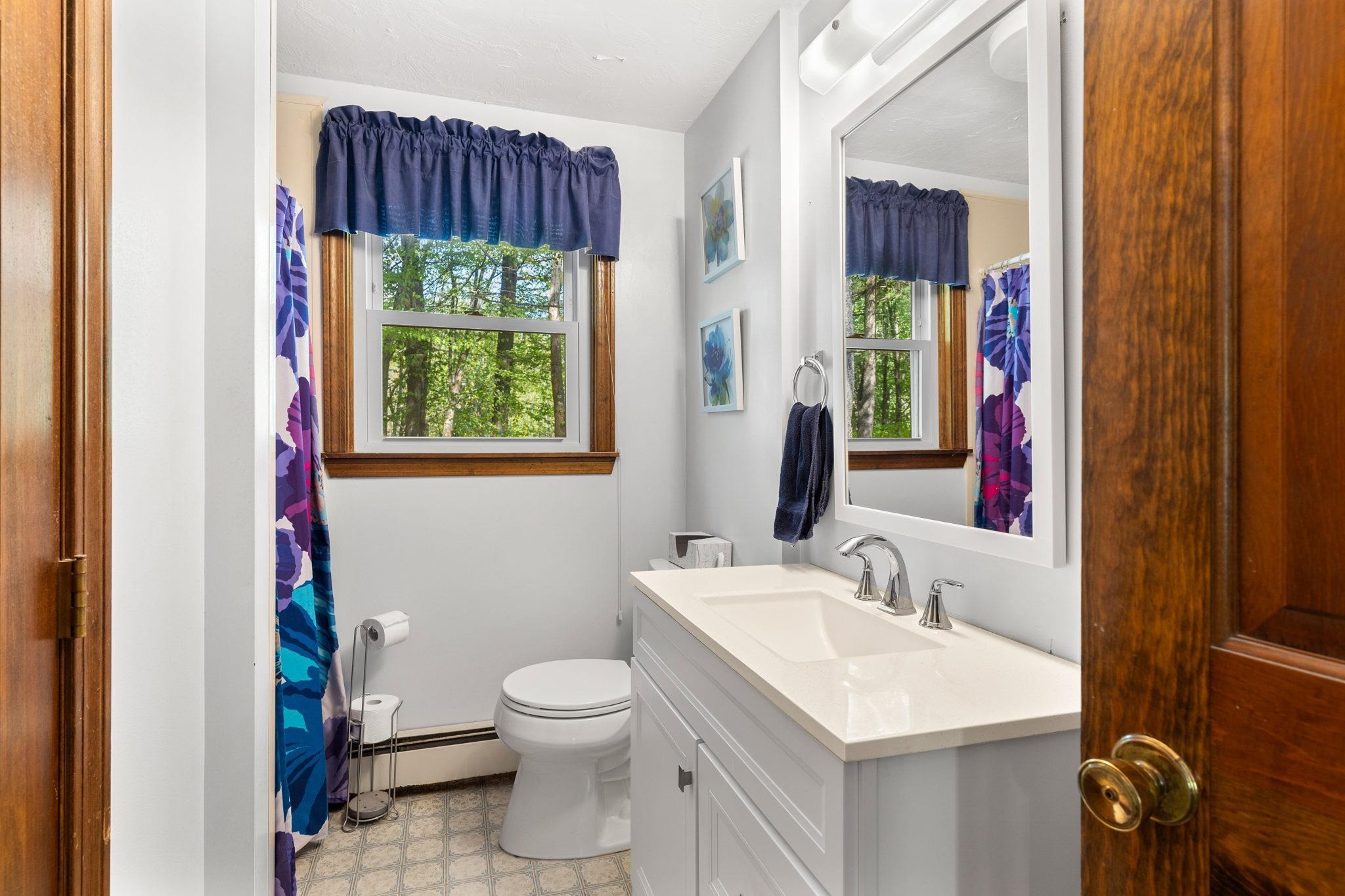 13 Hickory Road Hampstead, NH 03841 - Photo 26 of 32
