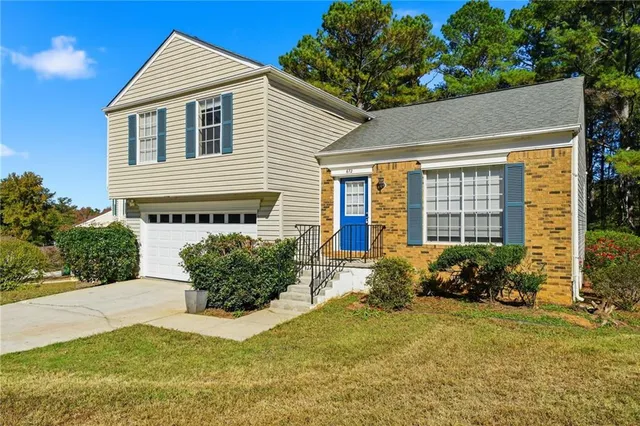 $235,000 | 672 Stonebridge Loop, Lithonia, GA 30058