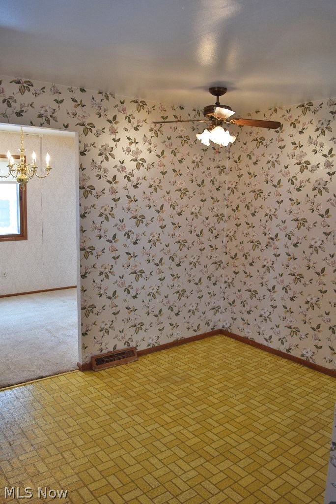 4083 Linnell Road Cleveland, OH 44121 - Photo 7 of 16