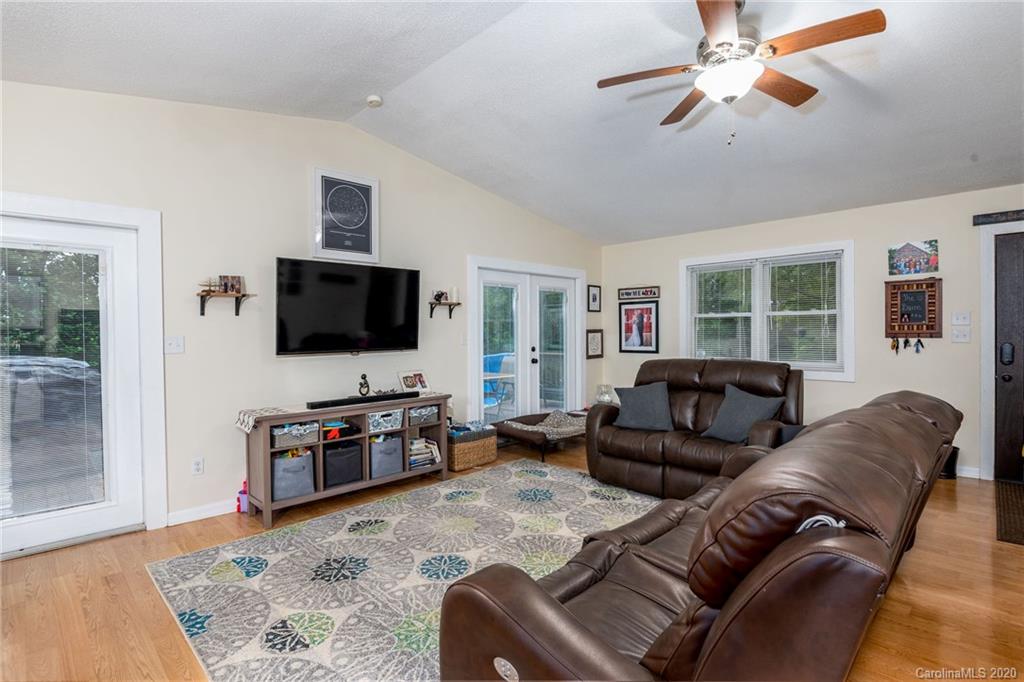 48 Frisbee Road Leicester, NC 28748 - Photo 8 of 22 Gallery Image 8