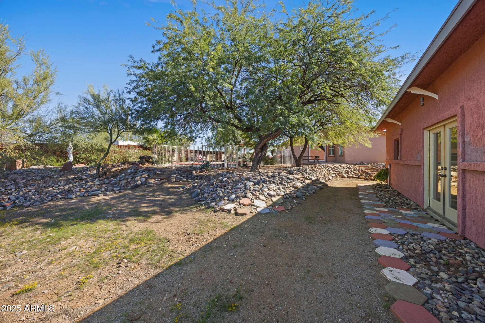42210 North Castle Hot Springs Road Morristown, AZ 85342 - Photo 39 of 47 a view of a yard with a tree