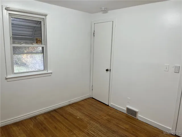 $2,400 | 368 Grover Cleveland Highway, Amherst, NY 14226