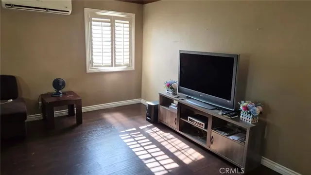 $849,000 | 2302 South Diamond Street, Santa Ana, CA 92704