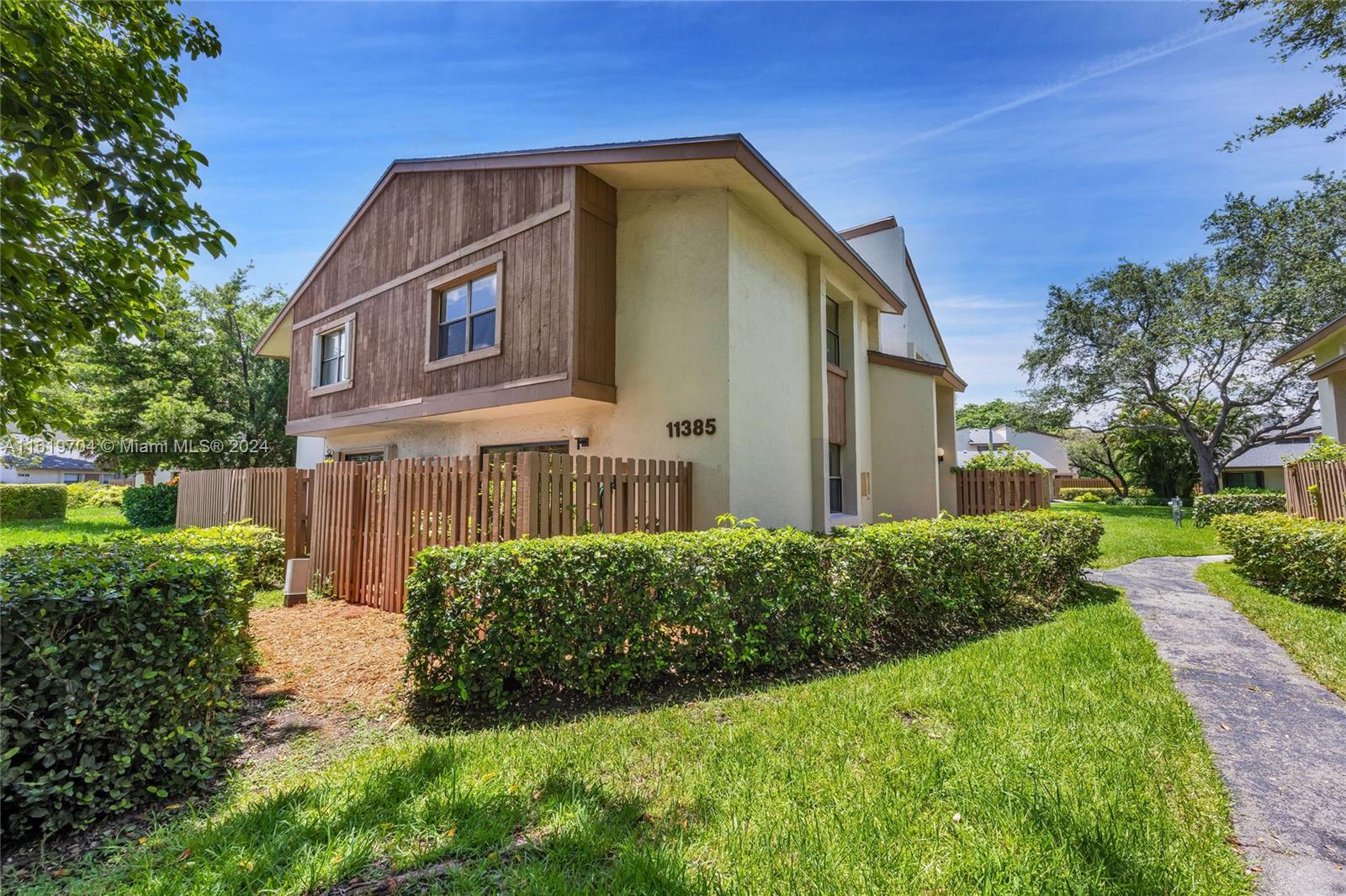 11385 Southwest 109th Road, Unit 44E Miami, FL 33176 - Photo 20 of 51 Gallery Image 20