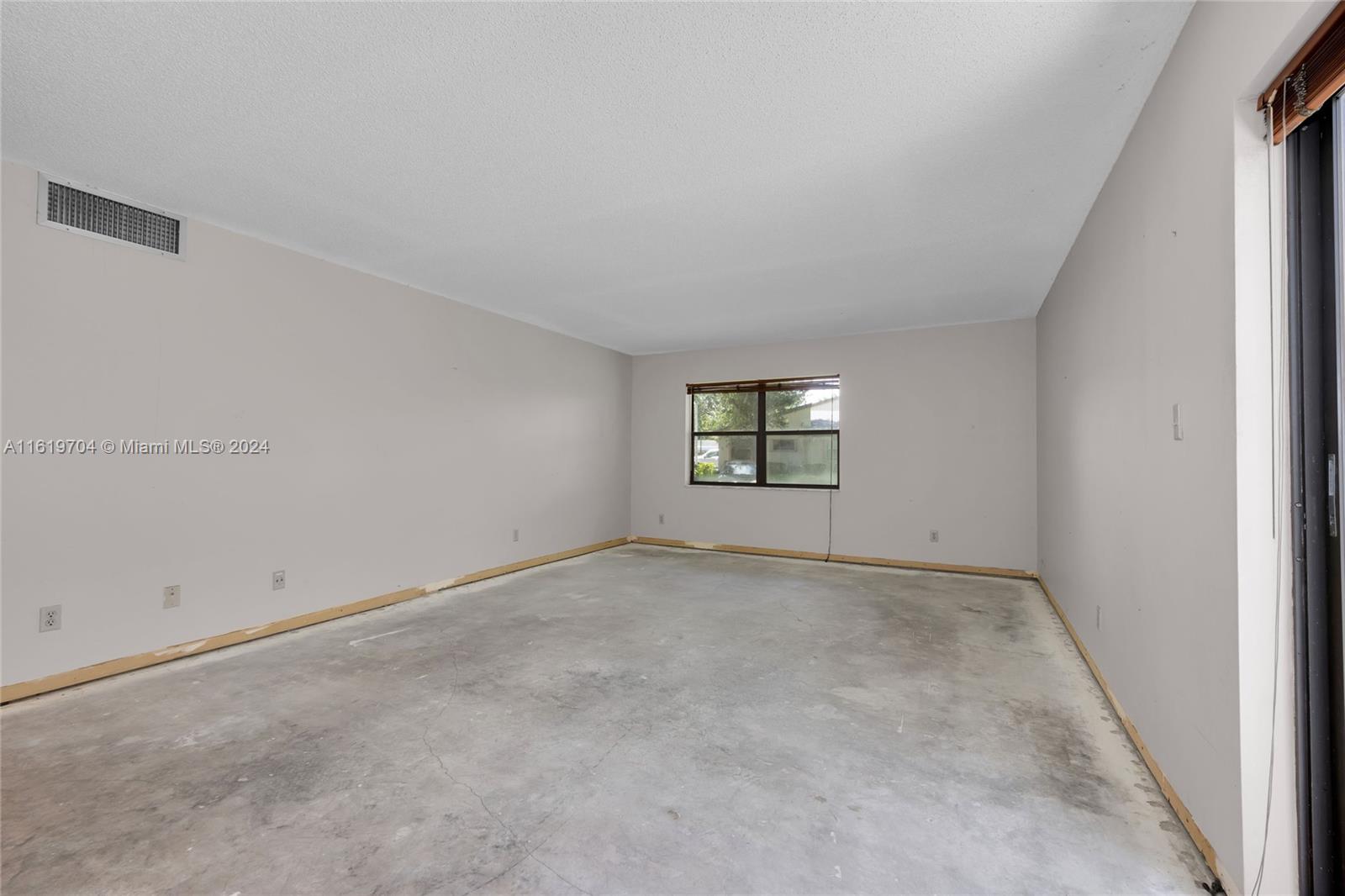 11385 Southwest 109th Road, Unit 44E Miami, FL 33176 - Photo 38 of 51 Gallery Image 38