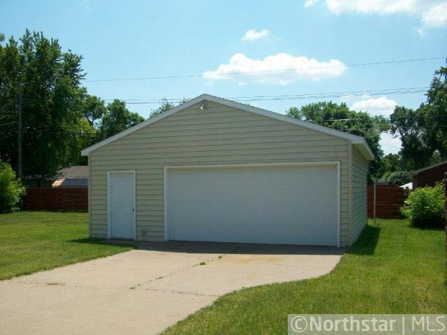 3113 O'Henry Road Brooklyn Center, MN 55429 - Photo 2 of 18