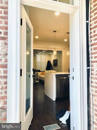 $3,595 | 8 North New Street, West Chester, PA 19380