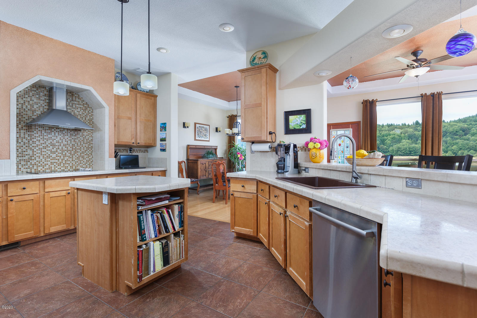 9357 Yaquina Bay Road Newport, OR 97365 - Photo 6 of 47 Kitchen