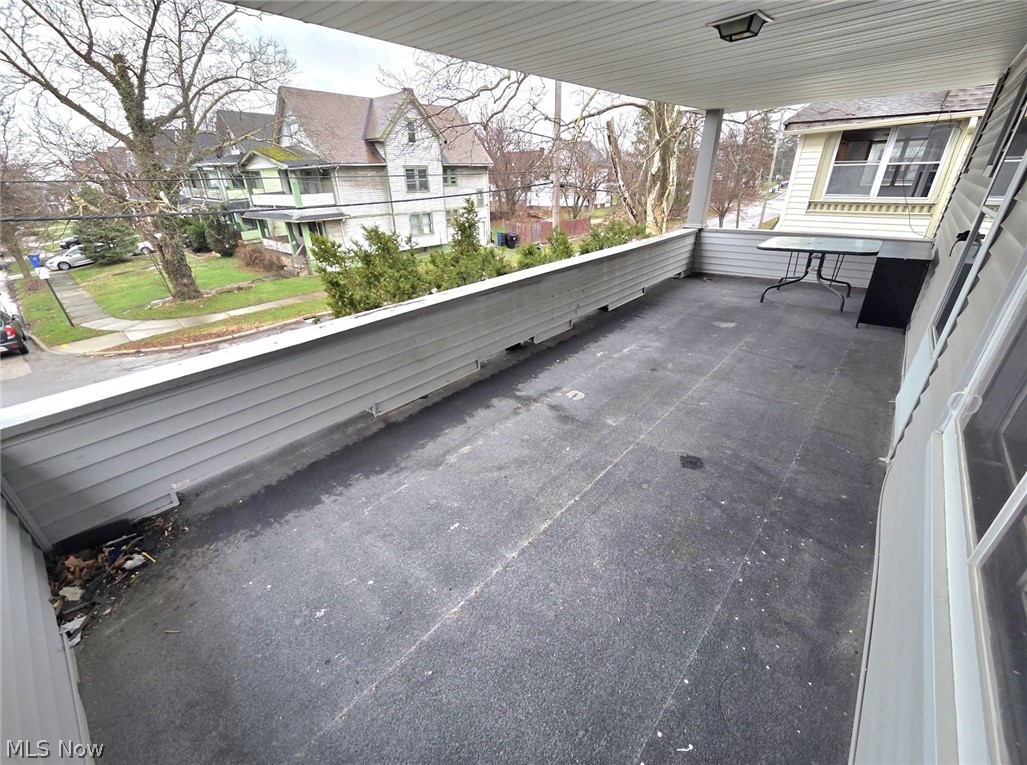 16902 Endora Road Cleveland, OH 44112 - Photo 3 of 6
