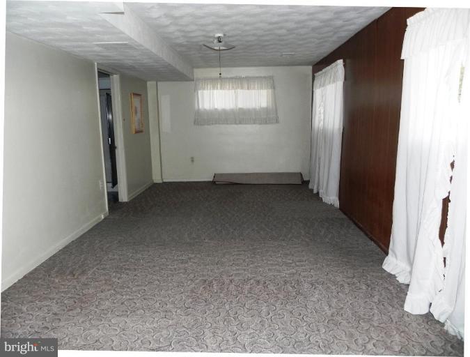 1901 Elton Road Adelphi, MD 20783 - Photo 10 of 27 23 ft double room Bedroom 6