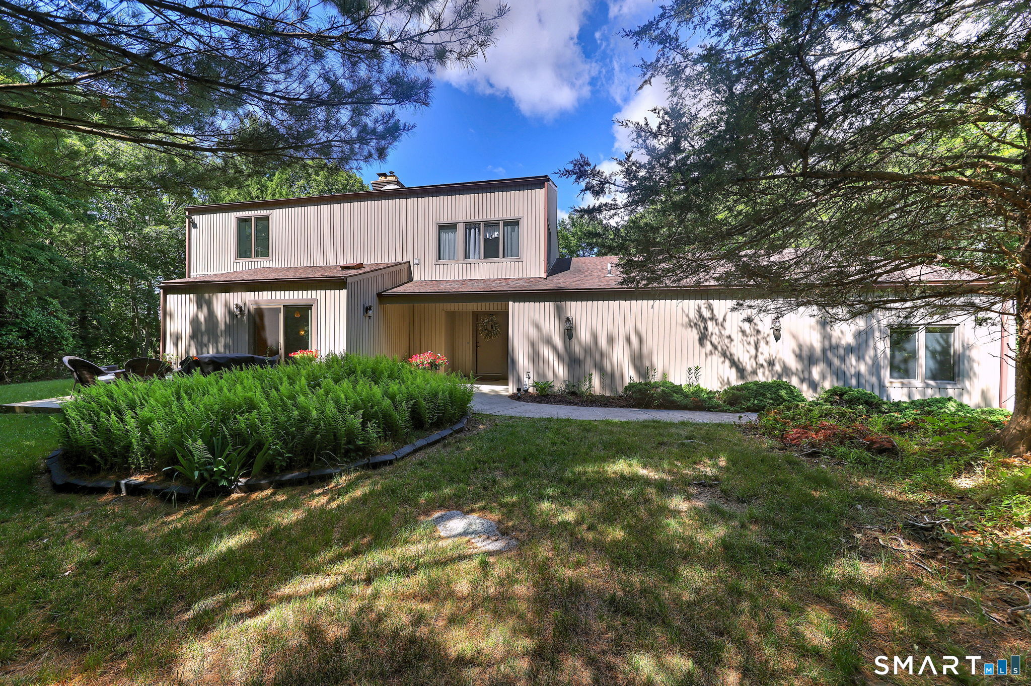151 Cheshire Road Bethany, CT 06524 - Photo 2 of 40