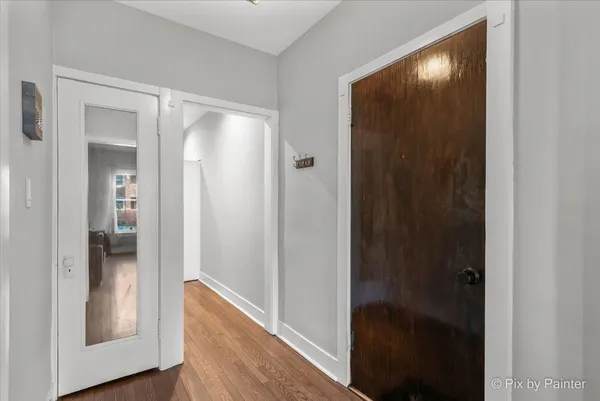 $4,000 | 1057 West Columbia Avenue, Unit 1E, Chicago, IL 60626