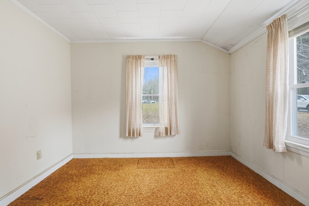 1199 Franklin Road Fitchburg, MA 01420 - Photo 23 of 33