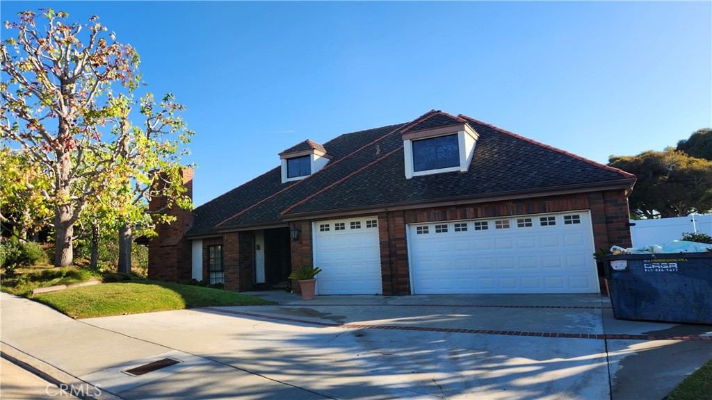 750 Avenida Acapulco San Clemente, CA 92672 - Photo 1 of 25 a front view of a house with garden