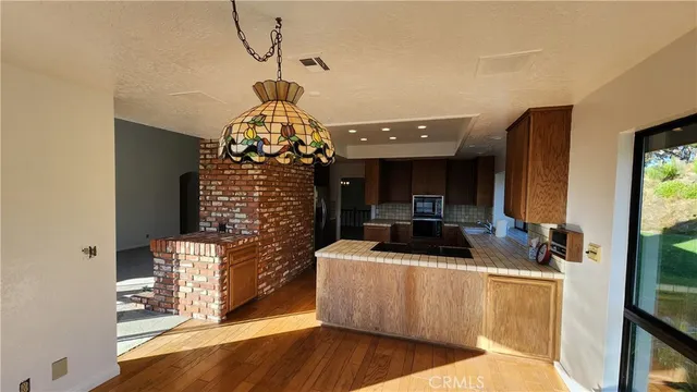 a view of a storage & utility room