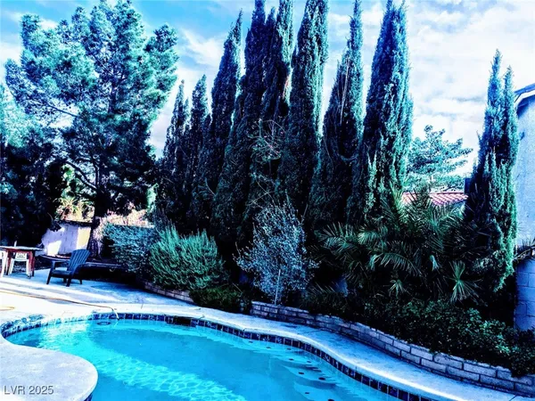 $3,395 | 5315 Winston Drive, Las Vegas, NV 89103