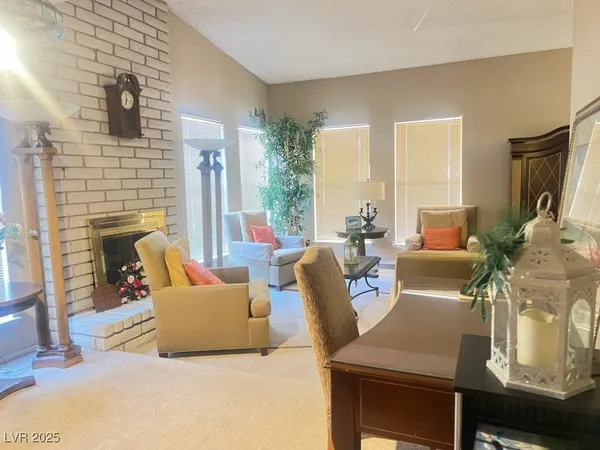 $3,395 | 5315 Winston Drive, Las Vegas, NV 89103