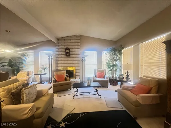 $3,395 | 5315 Winston Drive, Las Vegas, NV 89103