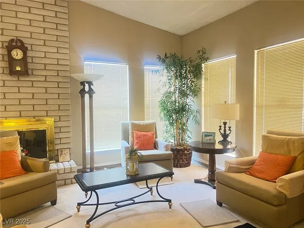 $3,395 | 5315 Winston Drive, Las Vegas, NV 89103