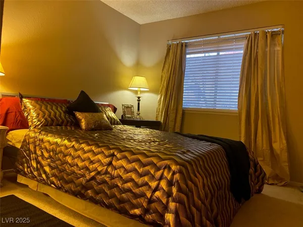 $3,395 | 5315 Winston Drive, Las Vegas, NV 89103