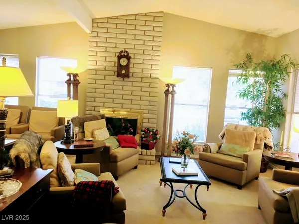 $3,395 | 5315 Winston Drive, Las Vegas, NV 89103