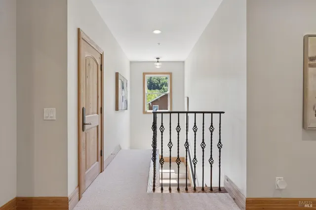 $3,590,000 | 6 Hunter Creek, Fairfax, CA 94930