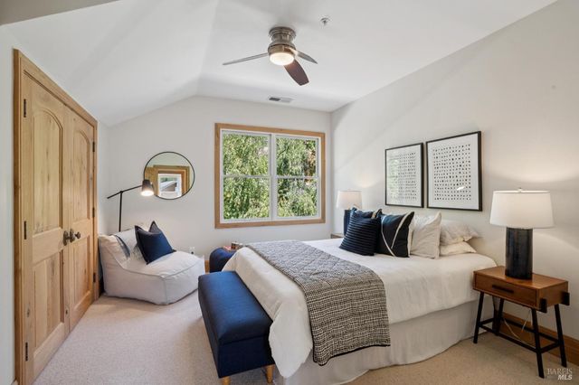 $3,590,000 | 6 Hunter Creek, Fairfax, CA 94930