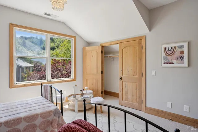 $3,590,000 | 6 Hunter Creek, Fairfax, CA 94930